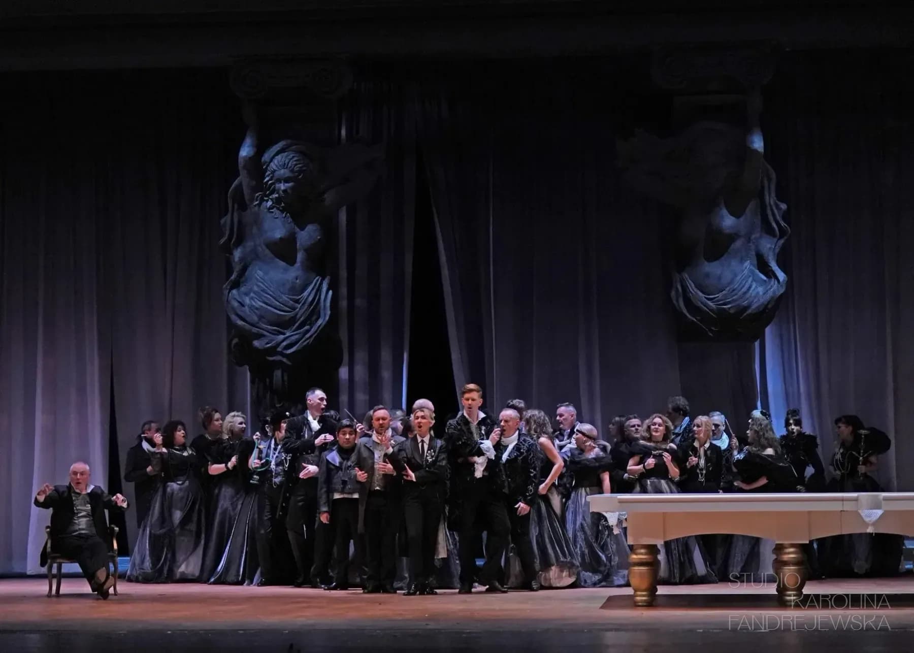 La Traviata - Archive image