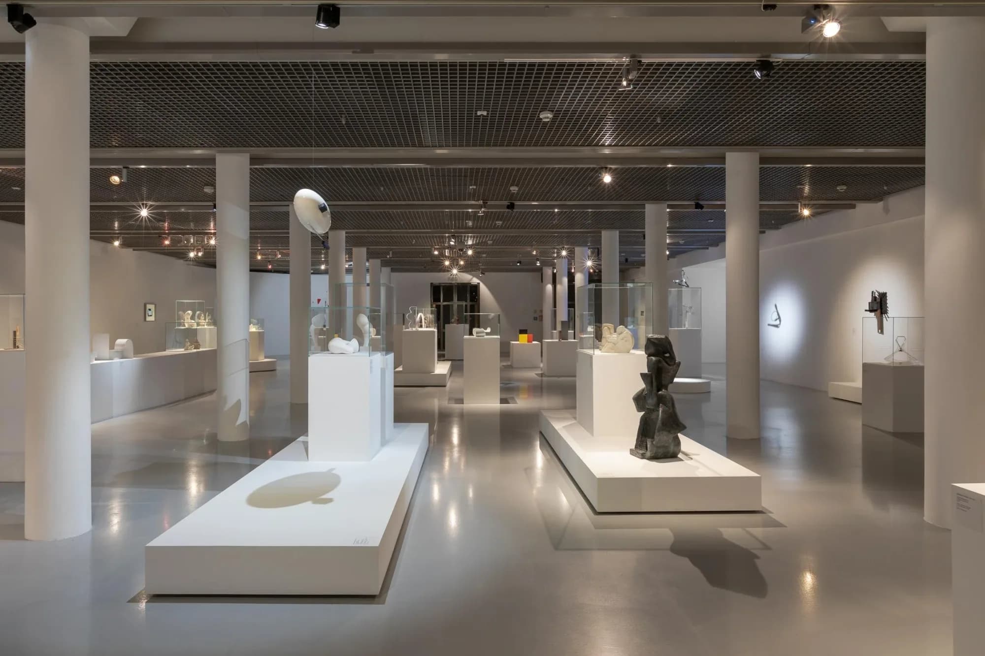 Composing the Space. Sculptures in the Avant-garde - archive image