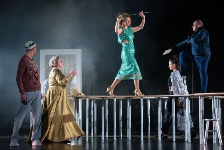 „Hamlet na sprzedaż” na podstawie „Studium o Hamlecie”, „Requiem” i „Śmierci Ofelii” Stanisława Wyspiańskiego - archive image