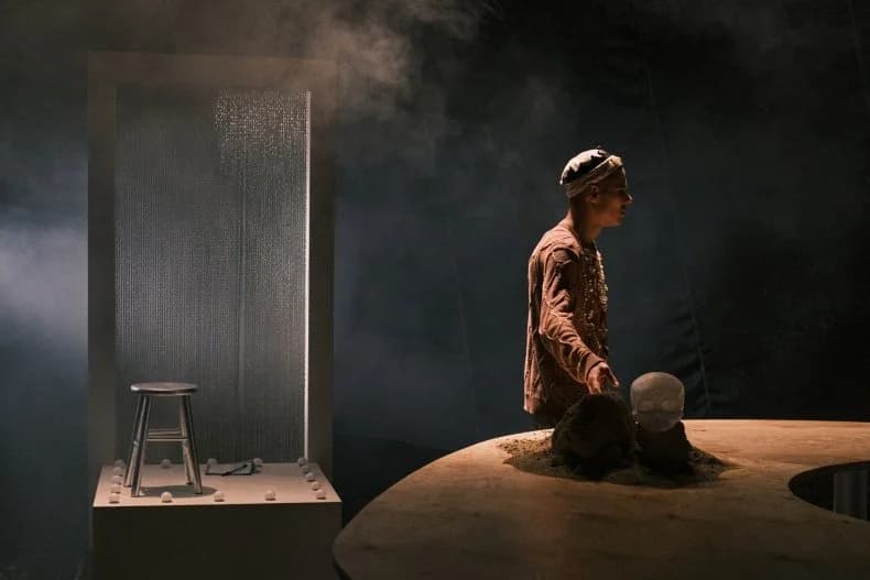 „Hamlet na sprzedaż” na podstawie „Studium o Hamlecie”, „Requiem” i „Śmierci Ofelii” Stanisława Wyspiańskiego - archive image