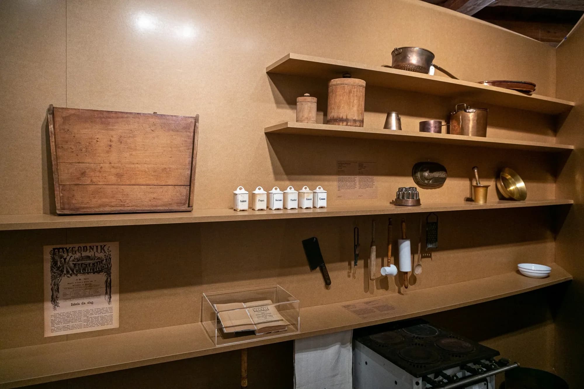 Unseen. Stories of Warsaw Servants - archive image