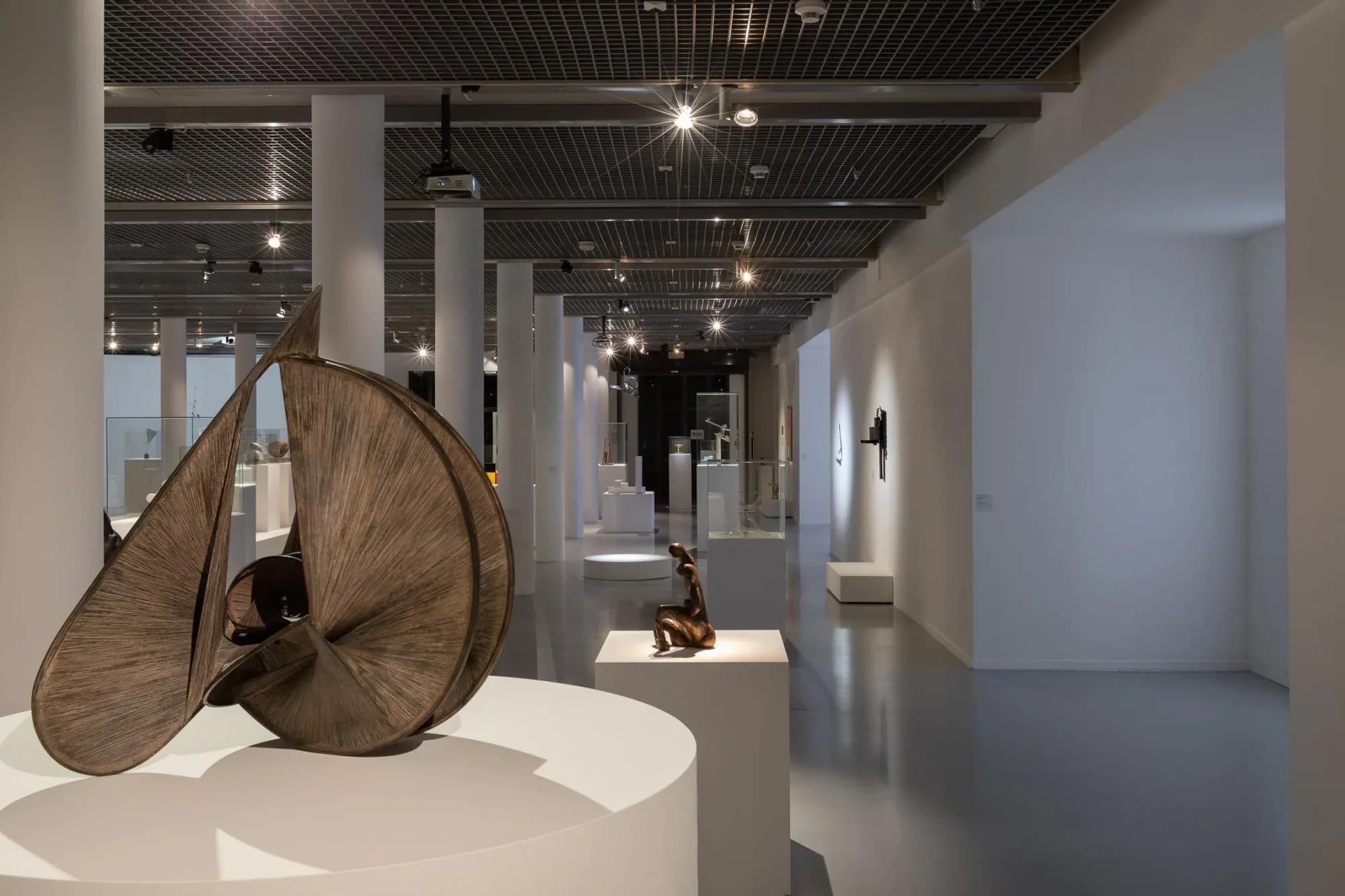 Composing the Space. Sculptures in the Avant-garde - archive image