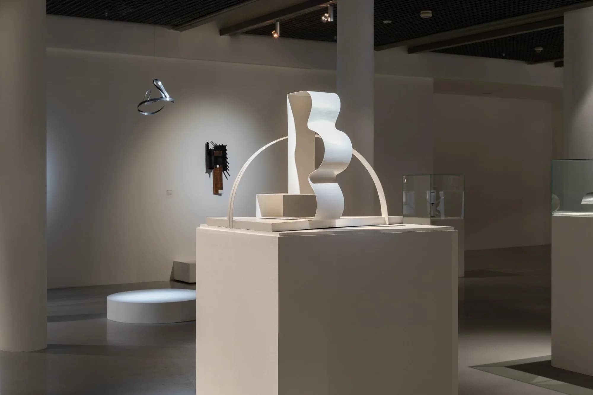 Composing the Space. Sculptures in the Avant-garde - archive image